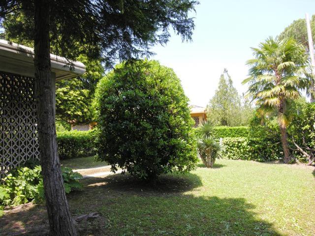 Villa Regina Bibione Exterior photo